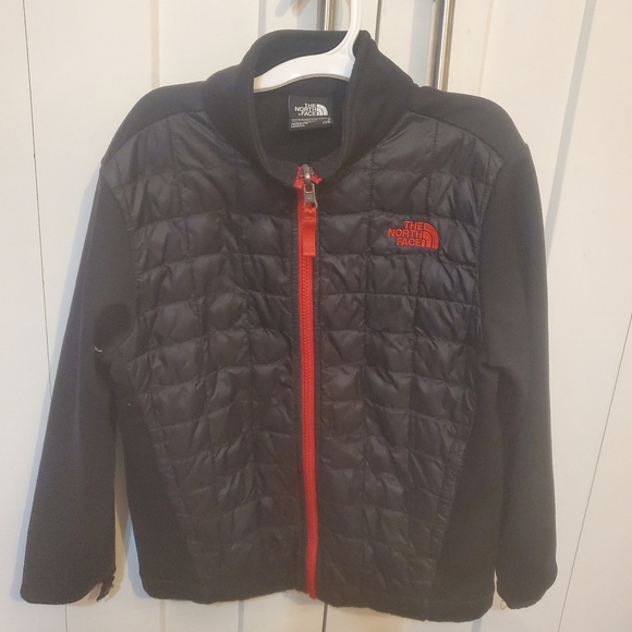 The North Face spring jacket black with red size 7/8 boys worn twice so … - Picture 1 of 3